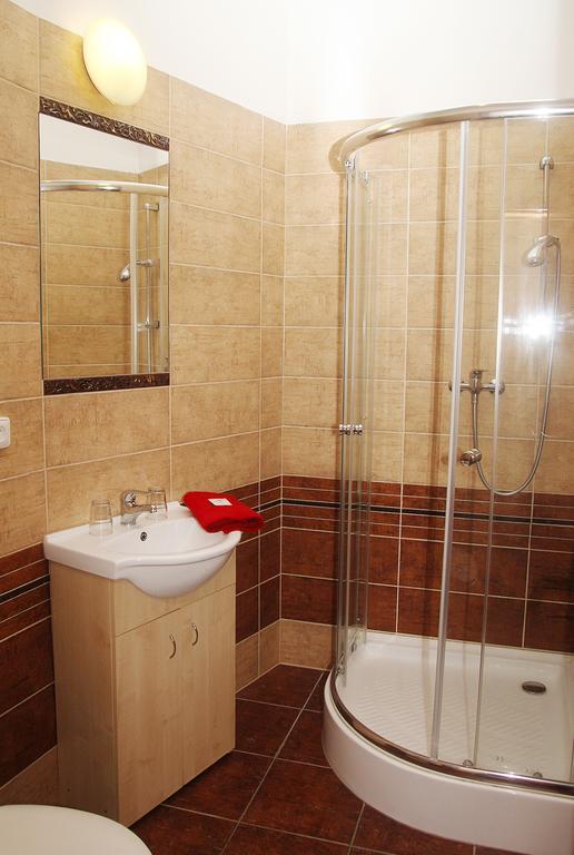 Saraya Wellness & Penzion Teplice Luaran gambar