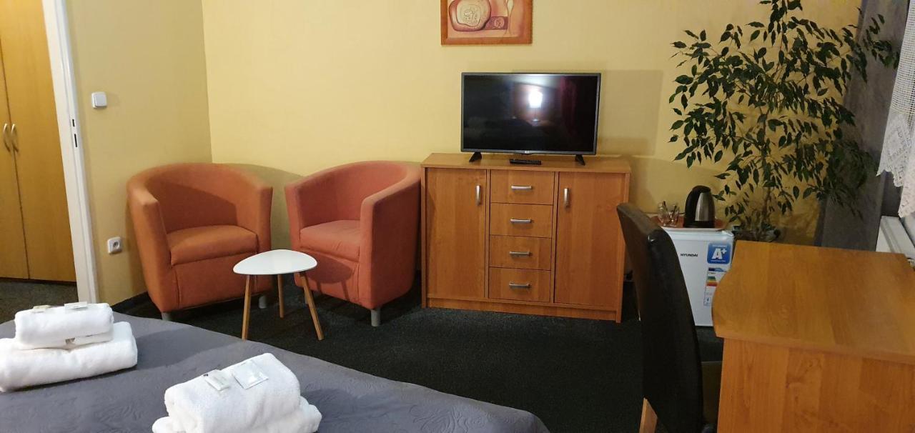 Saraya Wellness & Penzion Teplice Luaran gambar